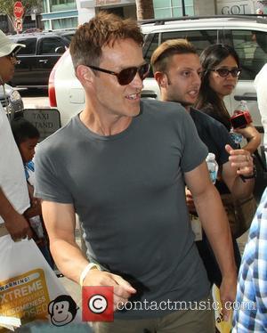 Stephen Moyer Publically Speaks About Battle With Alcohol Addiction For The Very First Time 