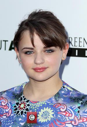 Joey King - Los Angeles premiere of 'About Alex' at ArcLight Hollywood - Arrivals - Hollywood, California, United States -...