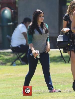 Ariel Winter - Sarah Hyland and Ariel Winter take a stroll while filming for the hit ABC show 'Modern Family'...