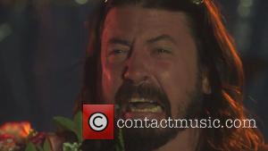 Foo Fighters - Foo Fighters recreate Carrie for Ice Bucket...