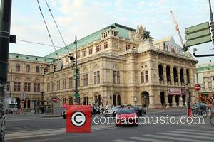 Atmopshere - Tom Cruise on the set of Mission: Impossible 5 at the Vienna State Opera - Vienna, Austria -...