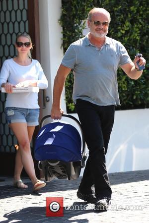 Kelsey Grammer, Kayte Walsh and Kelsey Gabriel Elias - Kelsey Grammer and his family leave Cecconi's after having lunch -...