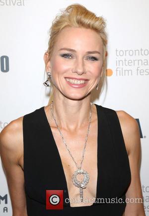Naomi Watts Opens Up About Regrets: "I Should Have Had More Kids"