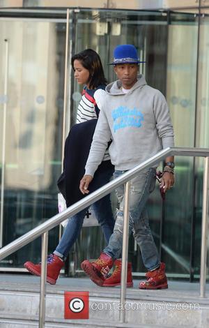  Pharrell Williams' 'Happy' Becomes The U.K.'s Most Downloaded Track Of All-Time