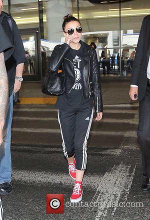 Cher Lloyd - Cher Lloyd arriving at Los Angeles International Airport - Los Angeles, California, United States - Sunday 28th...