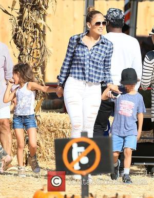 Jennifer Lopez, Emme Muniz and Maximilian Muniz - Latin American pop superstar Jennifer Lopez visited Mr. Bones Pumpkin Patch with...