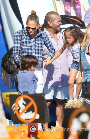 Jennifer Lopez, Maximilian Muniz and Emme Muniz - Latin American pop superstar Jennifer Lopez visited Mr. Bones Pumpkin Patch with...