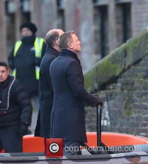 James Bond 'Spectre' Halts Filming after Daniel Craig Injury