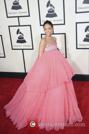 Pretty in Pink: Rihanna and Blue Ivy Share Adorable Backstage Moment at Grammys