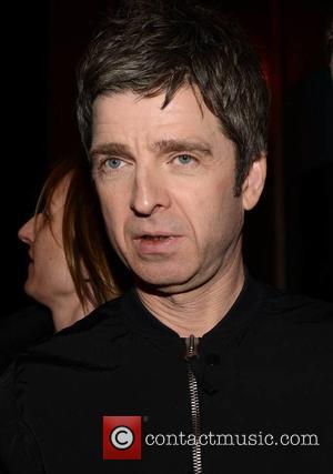 Noel Gallagher: "Taylor Swift a Songwriter? You're F*cking Lying"