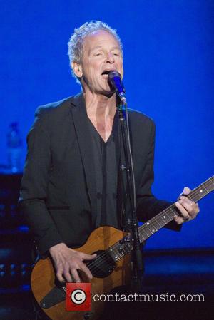 Lindsey Buckingham Suing Fleetwood Mac Over Firing