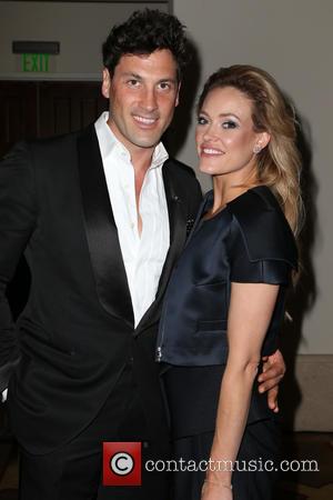 "l Left The Hospital Looking Five Months Pregnant" Peta Murgatroyd Reveals Post Baby Body 