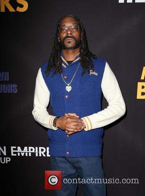 Snoop Dogg Offers To Save Restaurant Chain From Bankruptcy