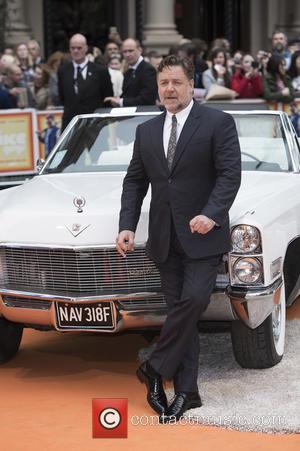 Russell Crowe Hits Back At Radio Shock Jock Over Comments About His Weight