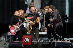 Bruce Springsteen, Steven Van Zandt, Max Weinberg, Nils Lofgren, Patti Scialfa and Soozie Tyrell