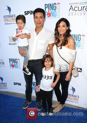 Mario Lopez, Dominic Lopez, Gia Francesca Lopez, Courtney Mazza and Courtney Lopez