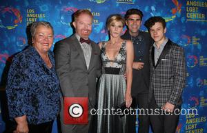 Jesse Tyler Ferguson, Justin Mikita, Lorri Jean, Julie Bowen and Nolan Gould