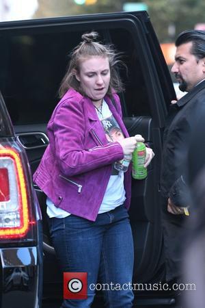 Lena Dunham leaving her hotel in Manhattan, New York, United States - Tuesday 25th October 2016