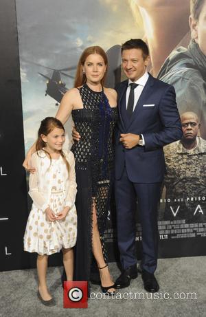 Amy Adams, Abigail Pniowsky and Jeremy Renner