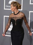 Faith Hill Braces' Become Unlikely Talking Point of Grammy Awards 2013 (Pictures)