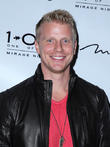 'The Bachelor's' Sean Lowe and Catherine Giudici Have Tied The Knot In Front Of Million Of People 