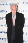   Michael Gambon Retires From Stage Acting Due To Memory Loss 