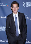 Clive Owen Wins Over Critics With Broadway Debut