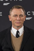 James Bond Movie Makers Want Daniel Craig To Return As 007